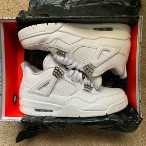 +++ “PURE MONEY” RETRO 4 JORDAN +++
